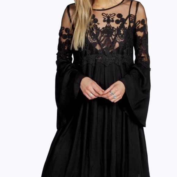 bell sleeve dress boohoo